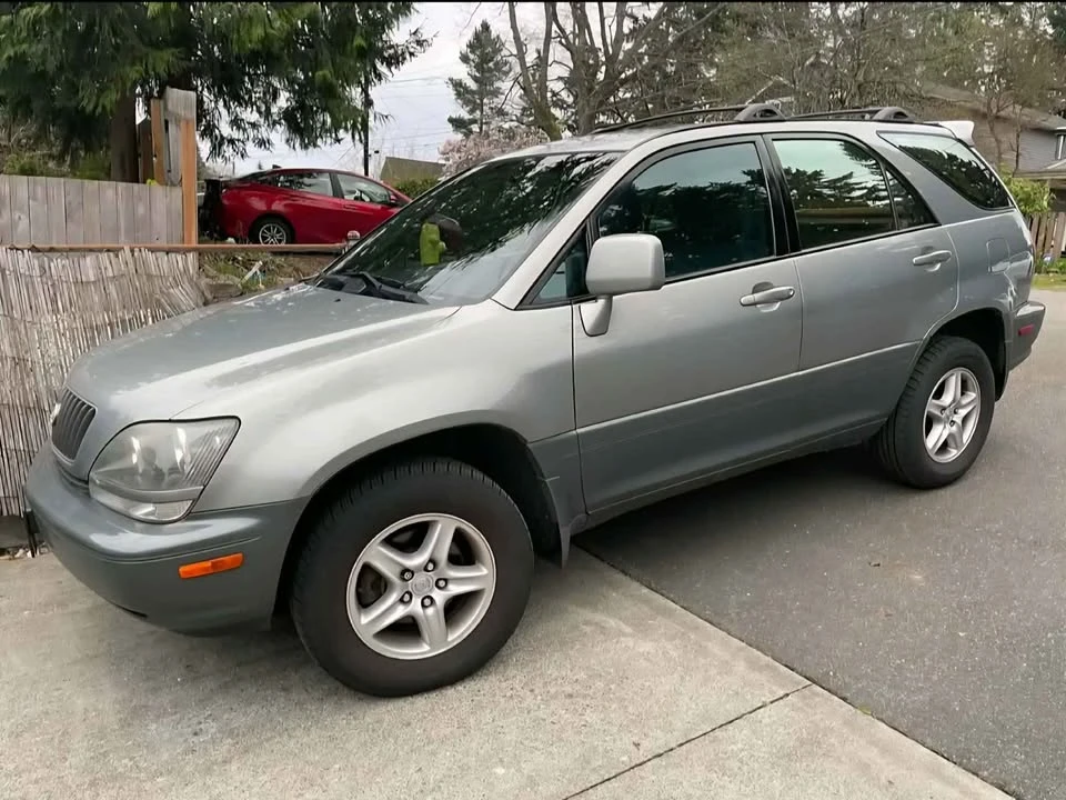 2000 Lexus RX 1st Gen - Image 2 of 14