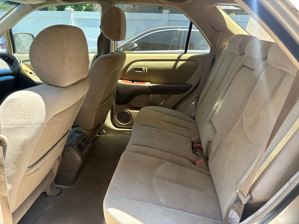 2000 Lexus RX 1st Gen - Image 9 of 15