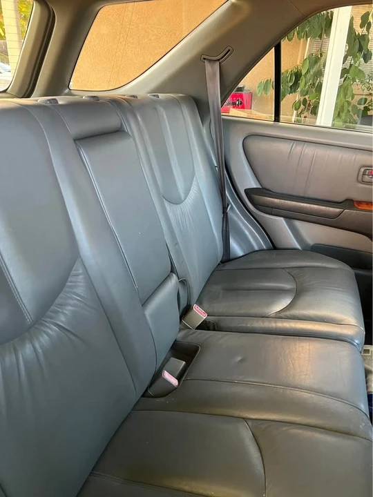 2000 Lexus RX 1st Gen - Image 5 of 8