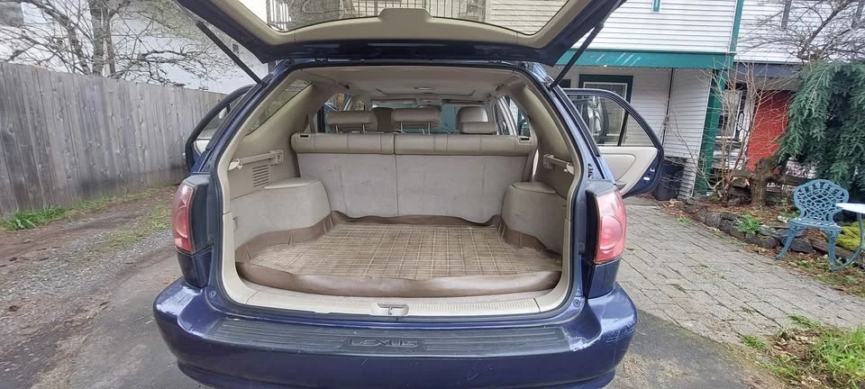 2000 Lexus RX 1st Gen - Image 4 of 7