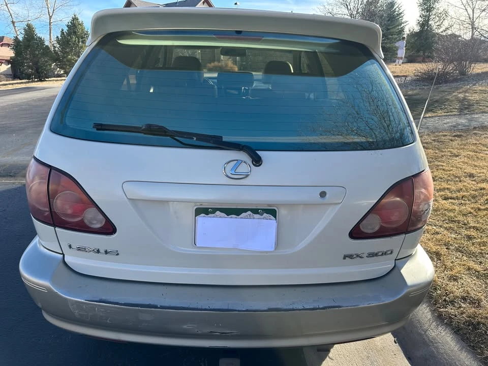 2000 Lexus RX 1st Gen - Image 5 of 5