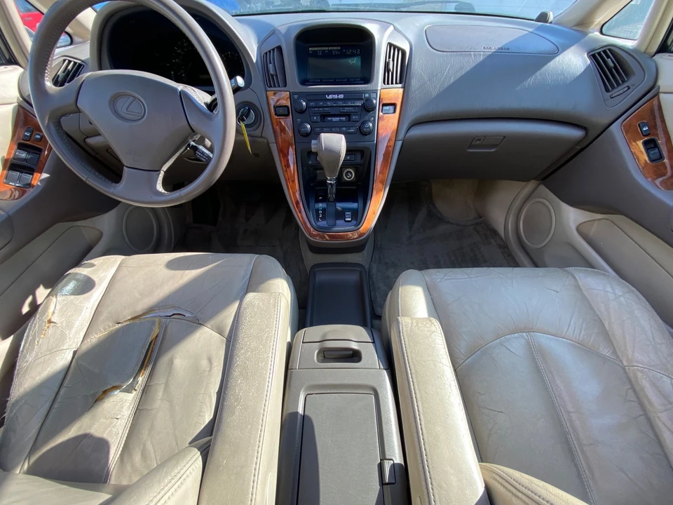 2000 Lexus RX 1st Gen - Image 7 of 12