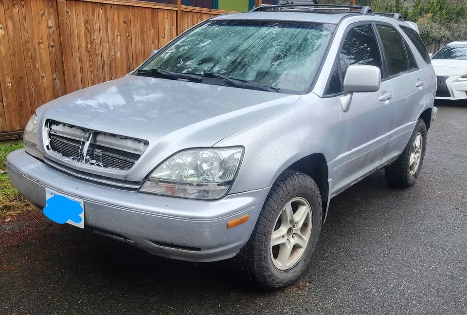 2000 Lexus RX 1st Gen - Image 3 of 7