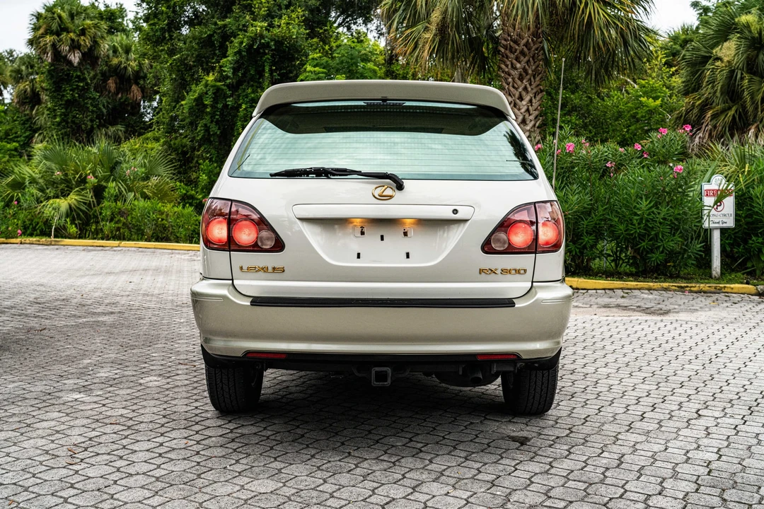 2000 Lexus RX 1st Gen - Image 13 of 31