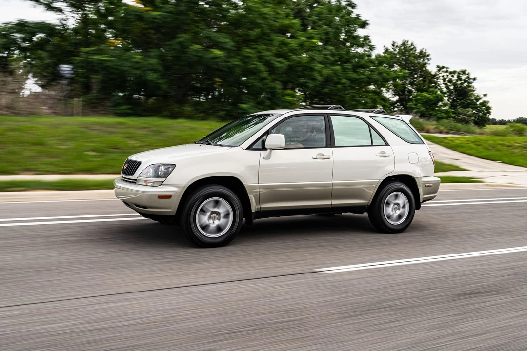 2000 Lexus RX 1st Gen - Image 20 of 31