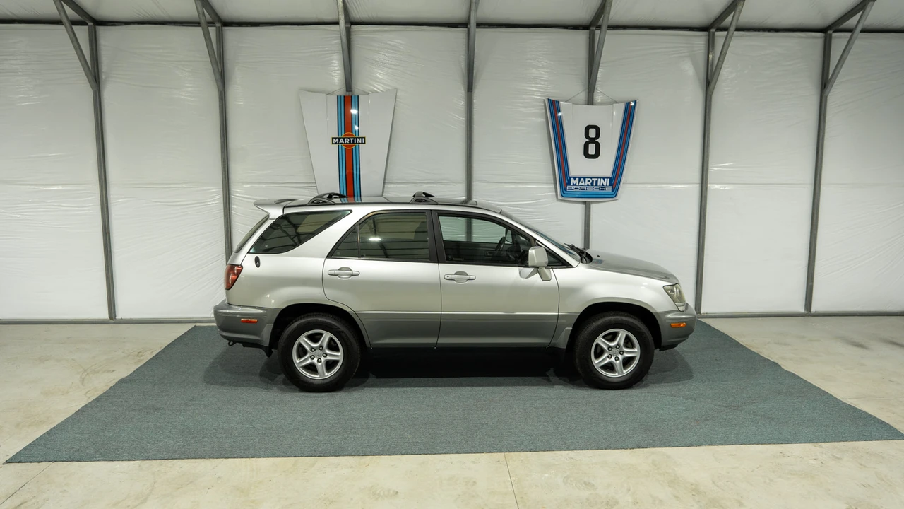 2000 Lexus RX 1st Gen - Image 12 of 31
