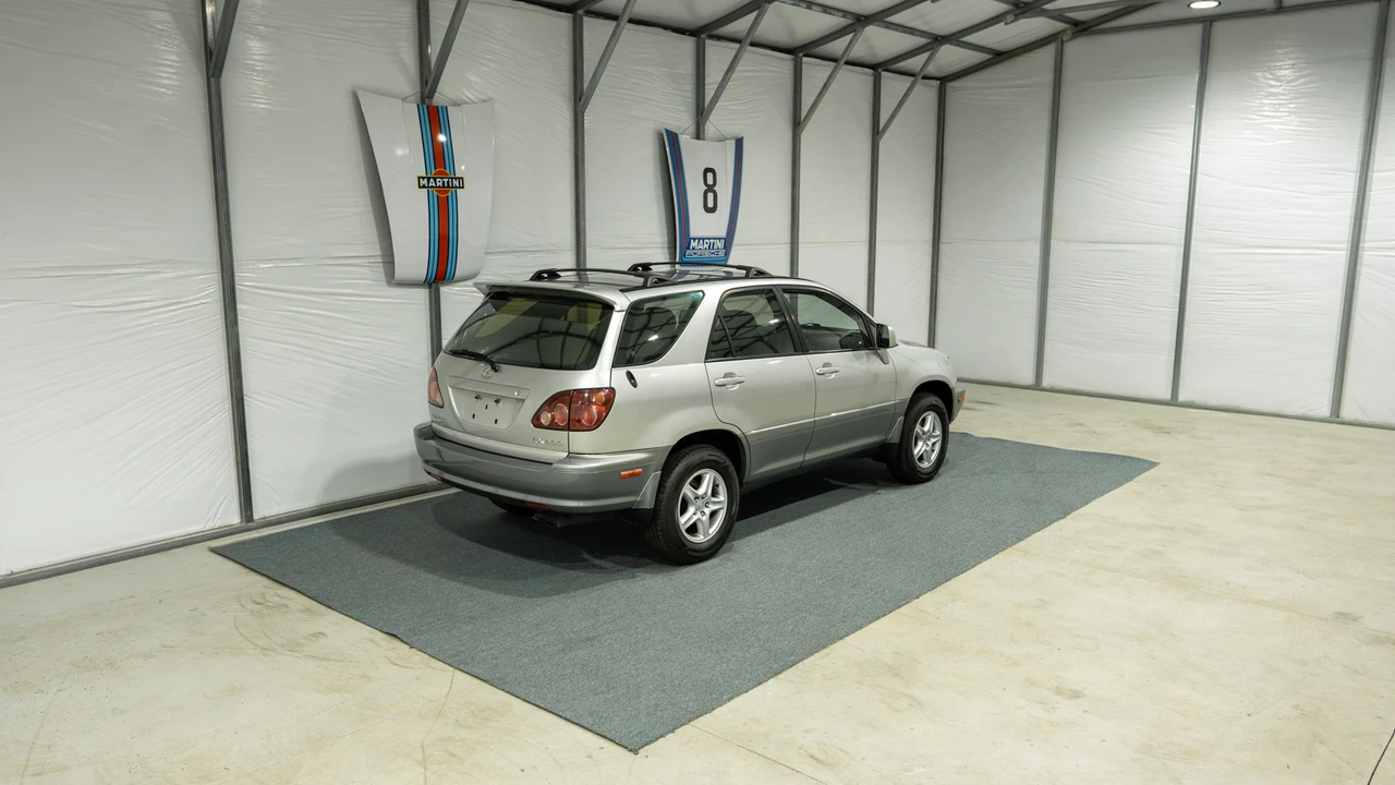 2000 Lexus RX 1st Gen - Image 15 of 31