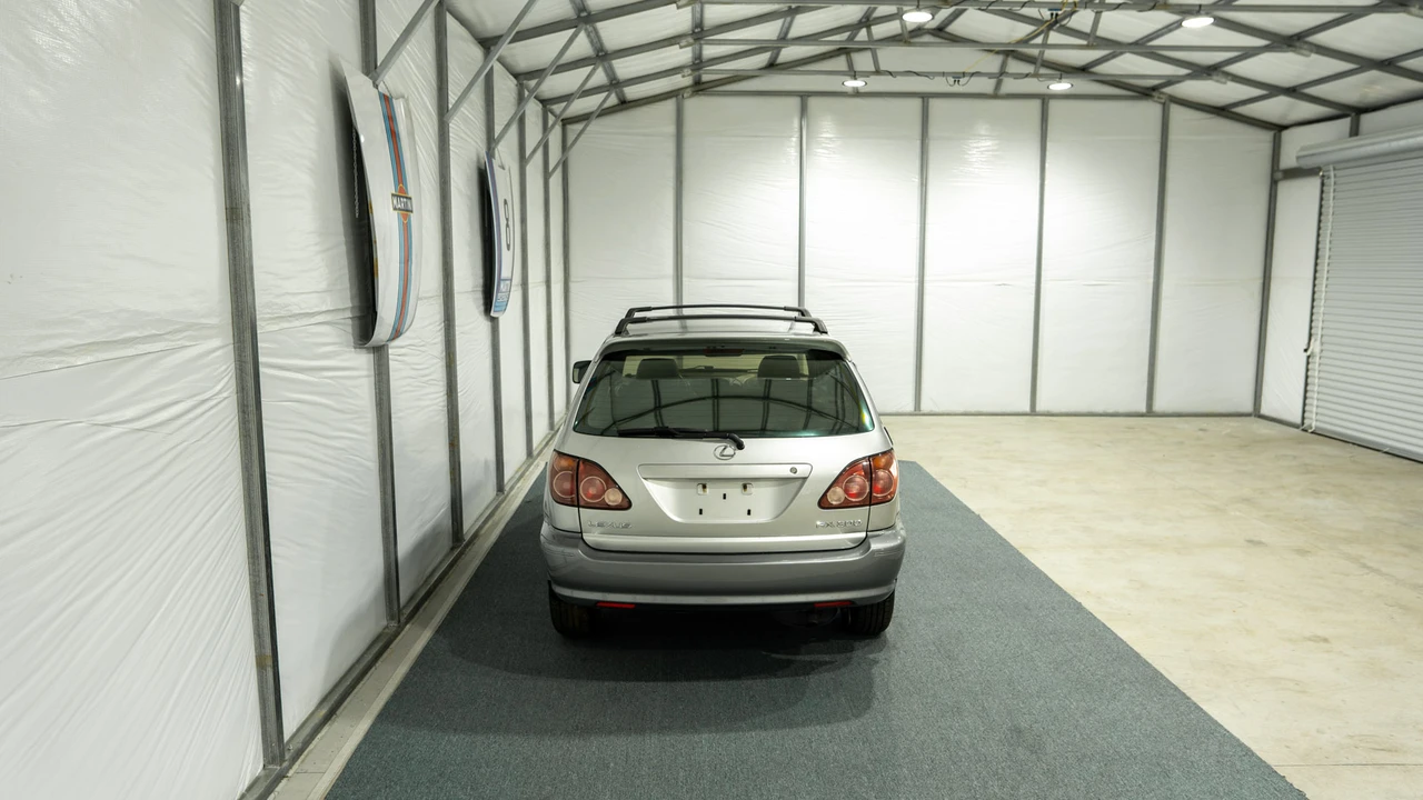 2000 Lexus RX 1st Gen - Image 21 of 31