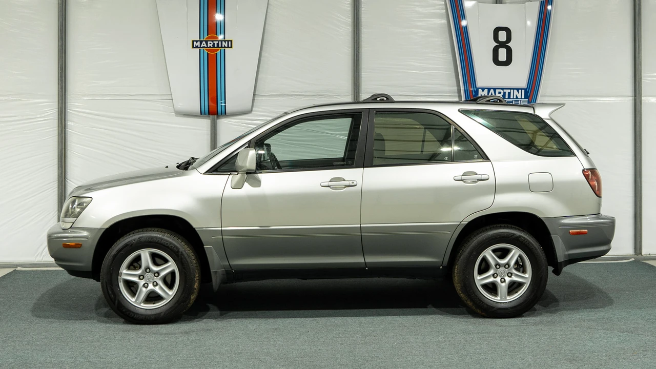 2000 Lexus RX 1st Gen - Image 26 of 31