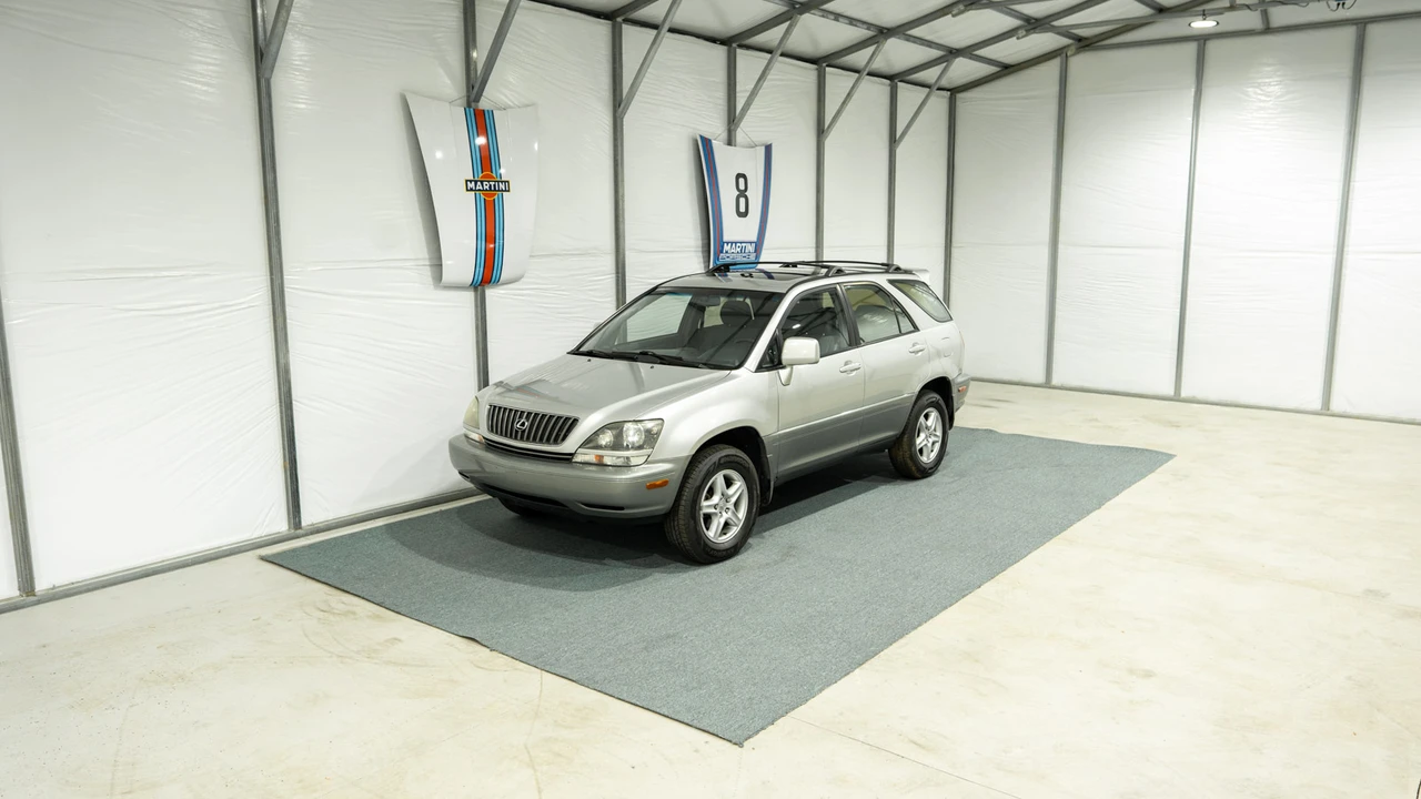 2000 Lexus RX 1st Gen - Image 4 of 31