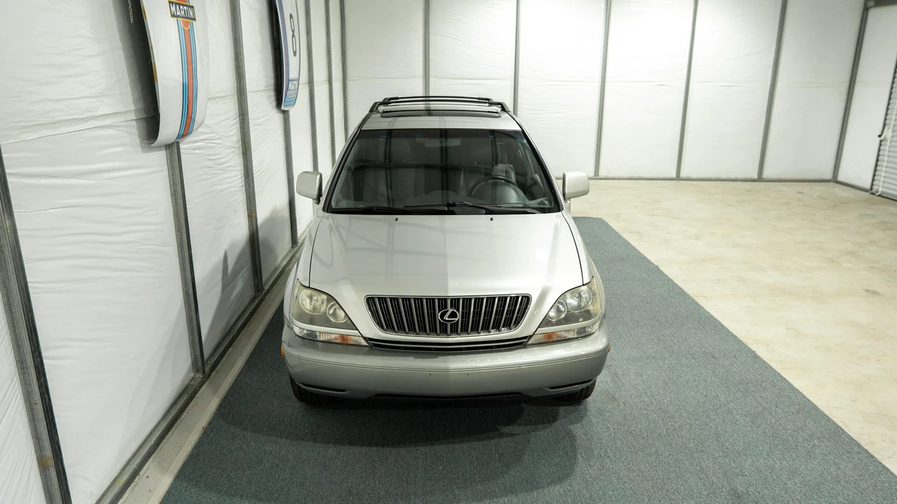 2000 Lexus RX 1st Gen - Image 6 of 31