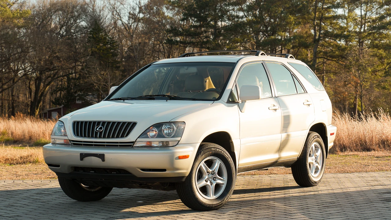 2000 Lexus RX 1st Gen - Image 3 of 31