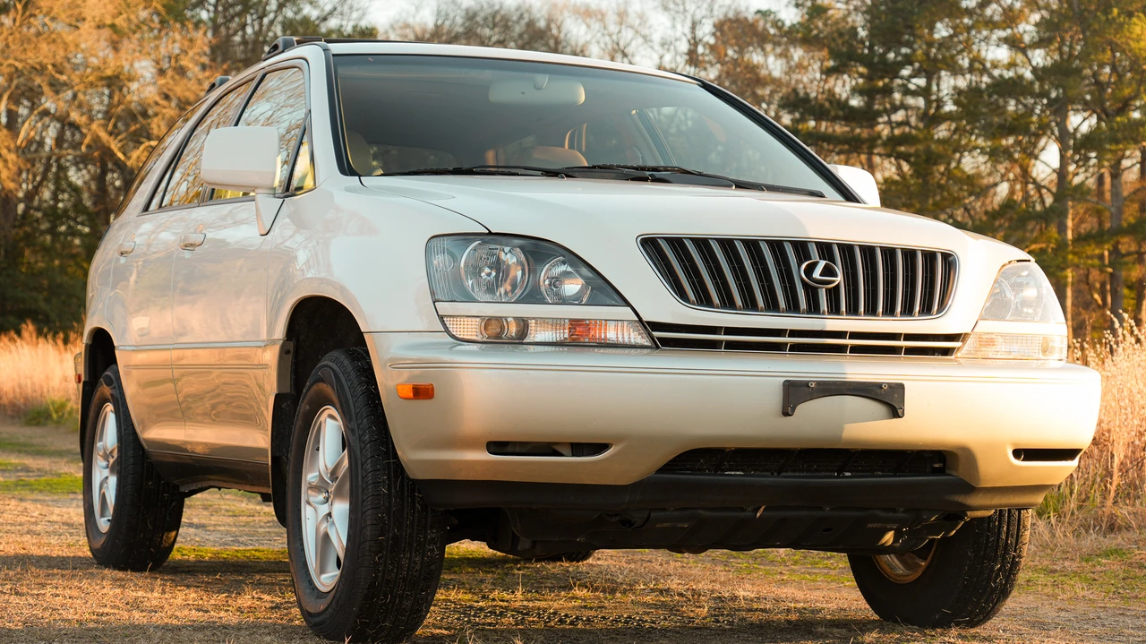 2000 Lexus RX 1st Gen - Image 14 of 31