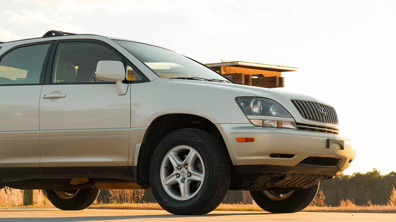 2000 Lexus RX 1st Gen - Image 26 of 31