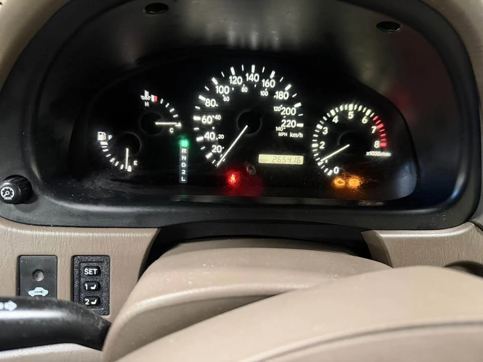 2000 Lexus RX 1st Gen - Image 9 of 10