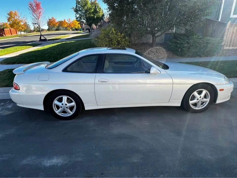 2000 Lexus SC400 - Image 4 of 10