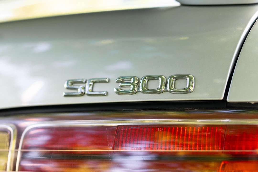 2000 Lexus SC400 - Image 24 of 31