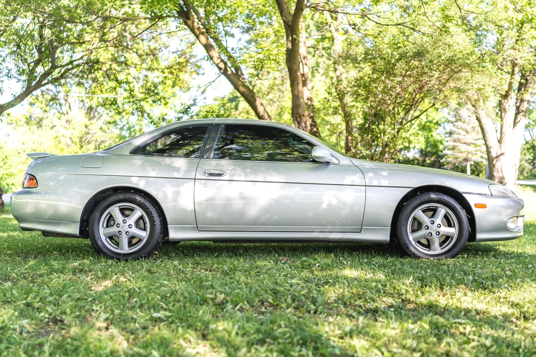 2000 Lexus SC400 - Image 3 of 31