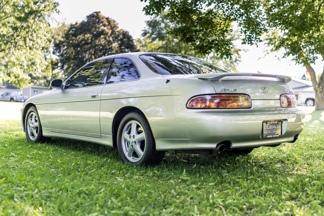 2000 Lexus SC400 - Image 7 of 31