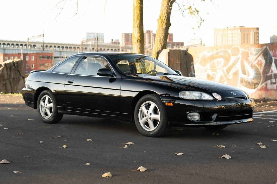 2000 Lexus SC400 - Image 15 of 31