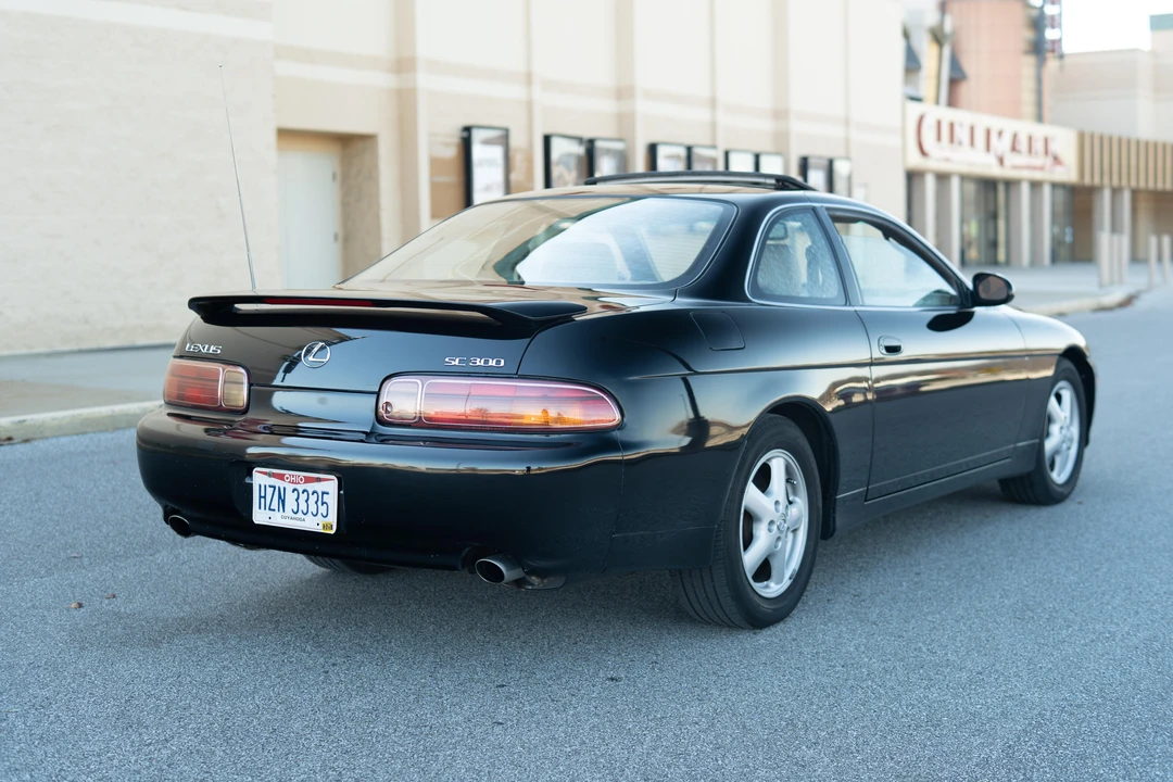 2000 Lexus SC400 - Image 12 of 31