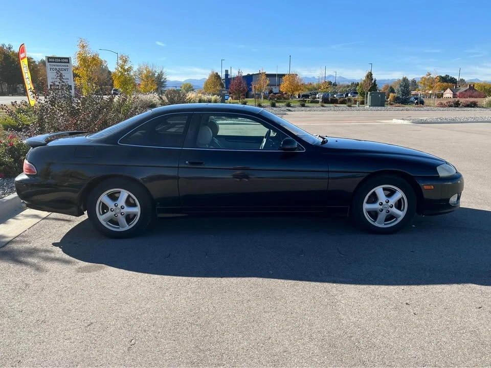 2000 Lexus SC400 - Image 3 of 12