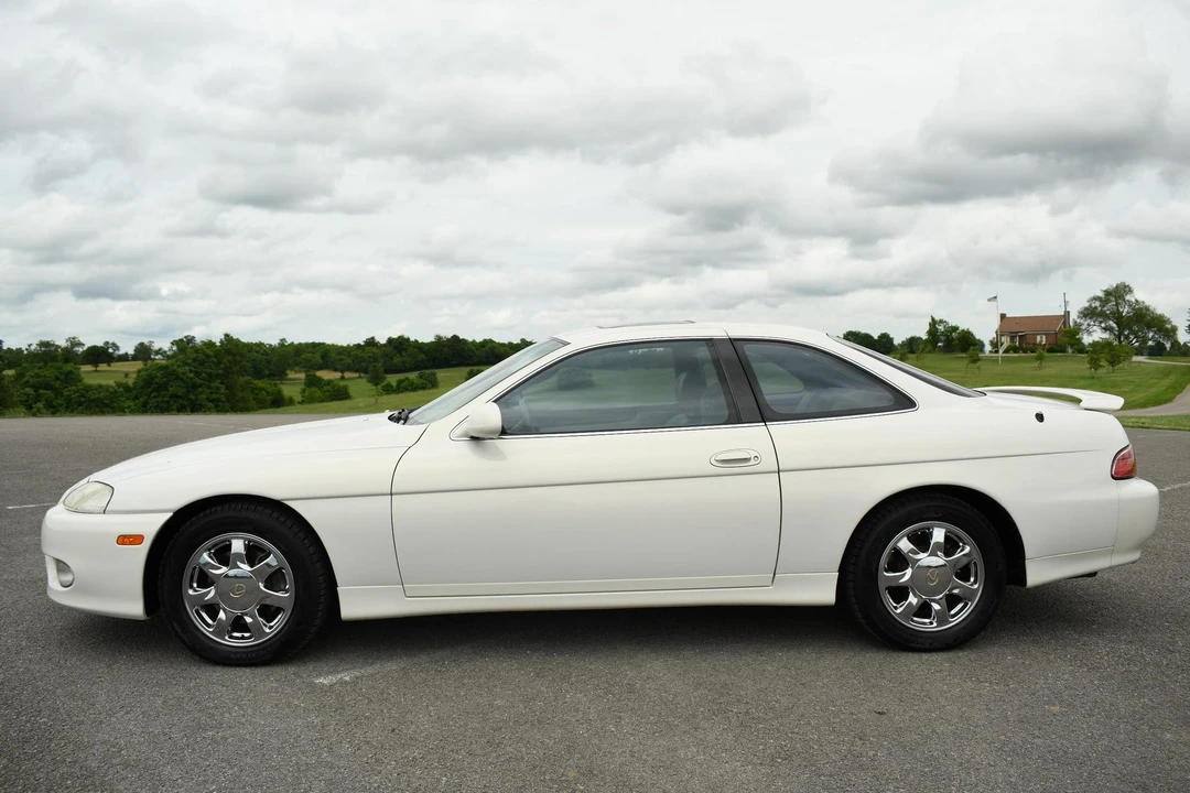 2000 Lexus SC400 - Image 3 of 8