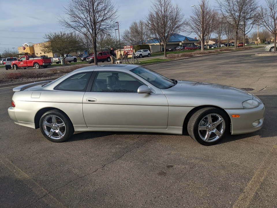 2000 Lexus SC400 - Image 29 of 31
