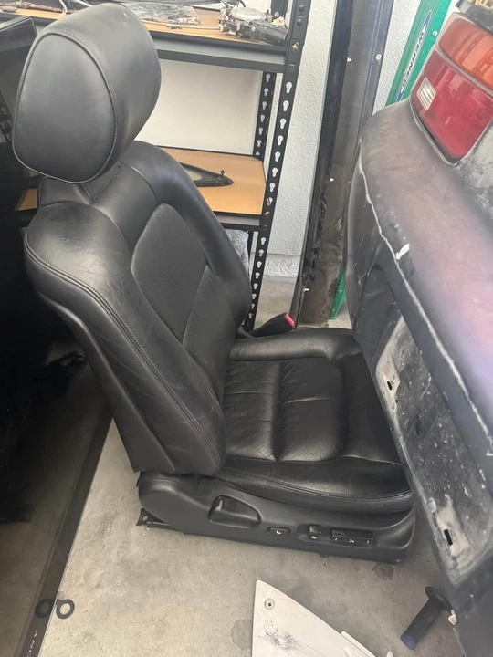 2000 Lexus SC400 - Image 16 of 20