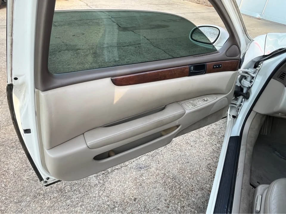 2000 Lexus SC400 - Image 10 of 14