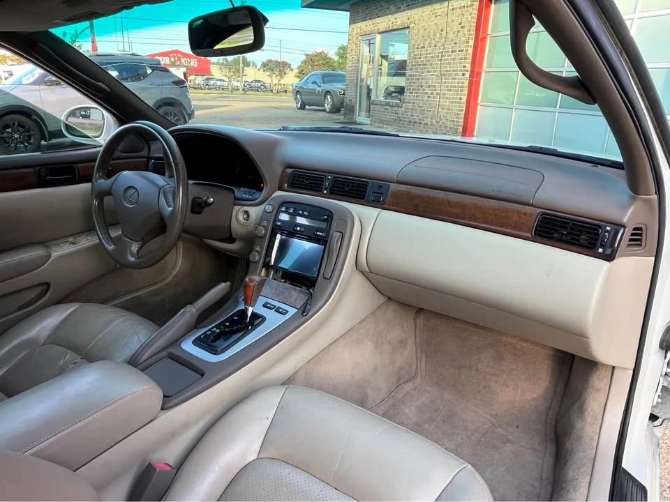 2000 Lexus SC400 - Image 9 of 14