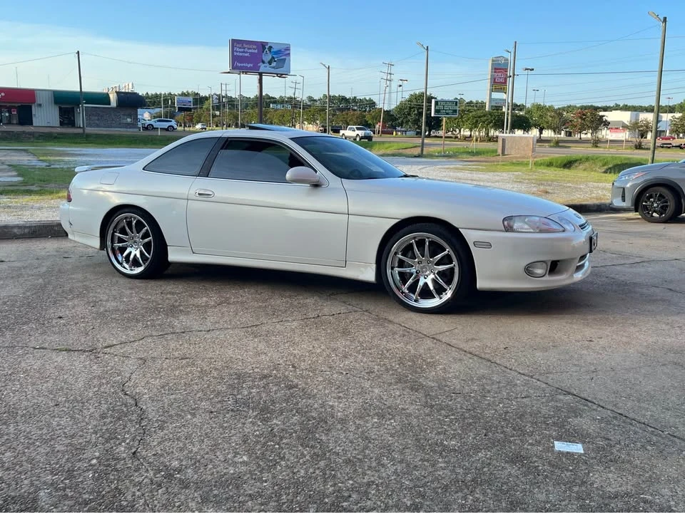2000 Lexus SC400 - Image 2 of 14