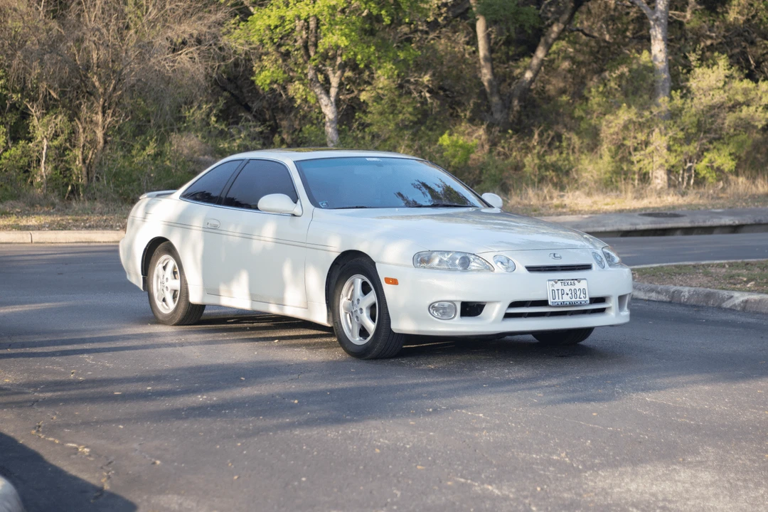 2000 Lexus SC400 - Image 2 of 31