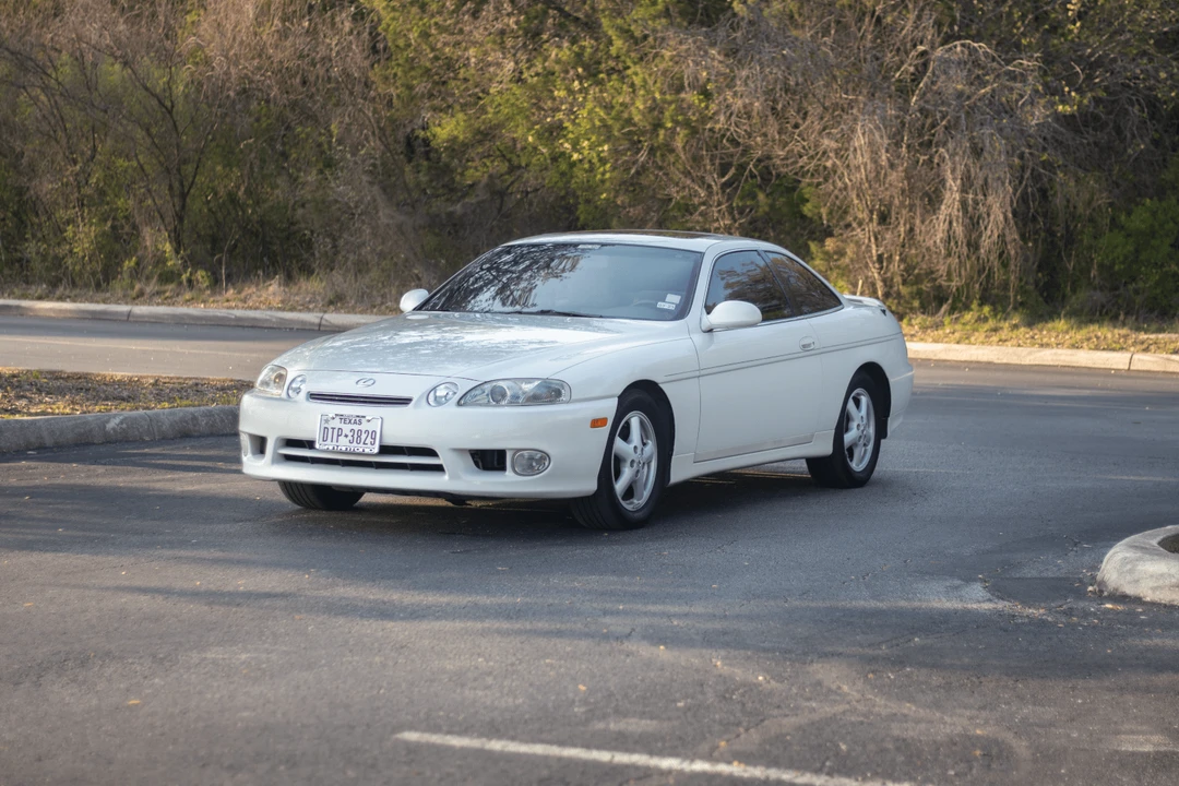 2000 Lexus SC400 - Image 9 of 31