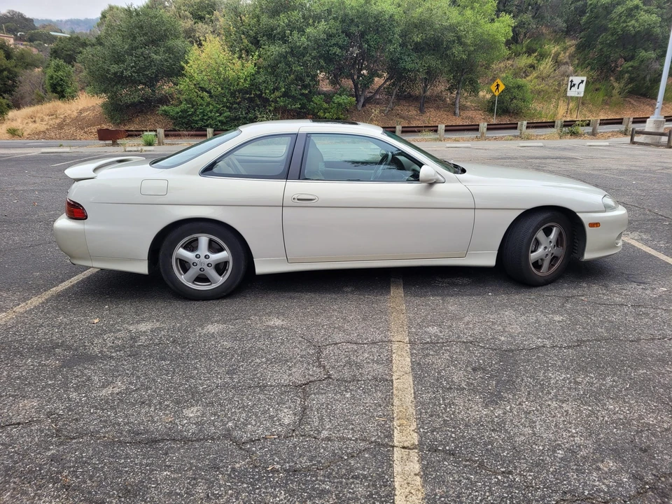 2000 Lexus SC400 - Image 20 of 31