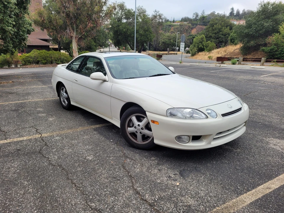 2000 Lexus SC400 - Image 2 of 31