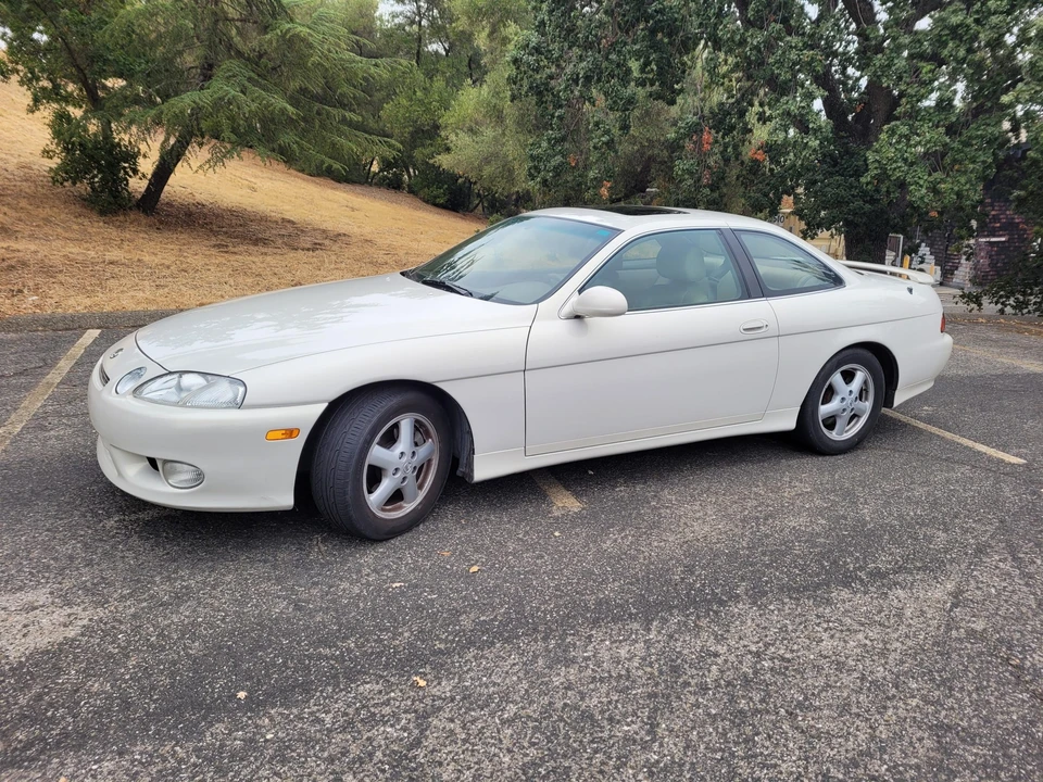 2000 Lexus SC400 - Image 8 of 31