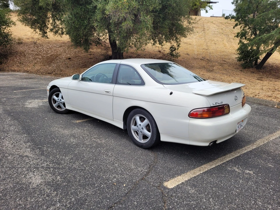 2000 Lexus SC400 - Image 12 of 31