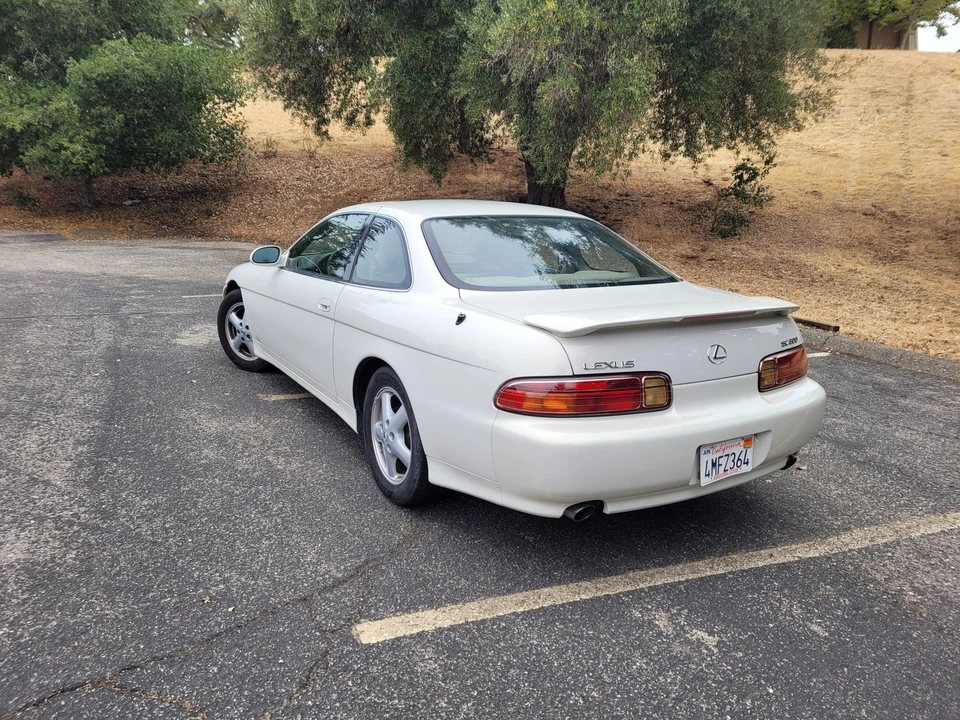 2000 Lexus SC400 - Image 13 of 31