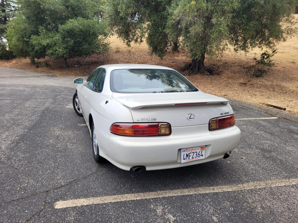 2000 Lexus SC400 - Image 14 of 31