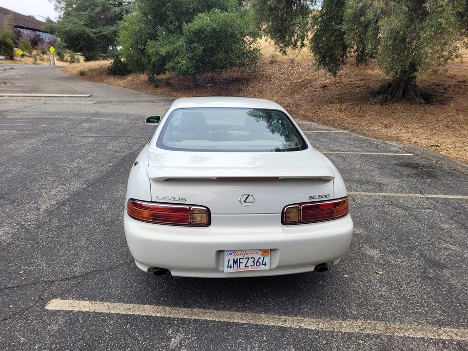 2000 Lexus SC400 - Image 16 of 31
