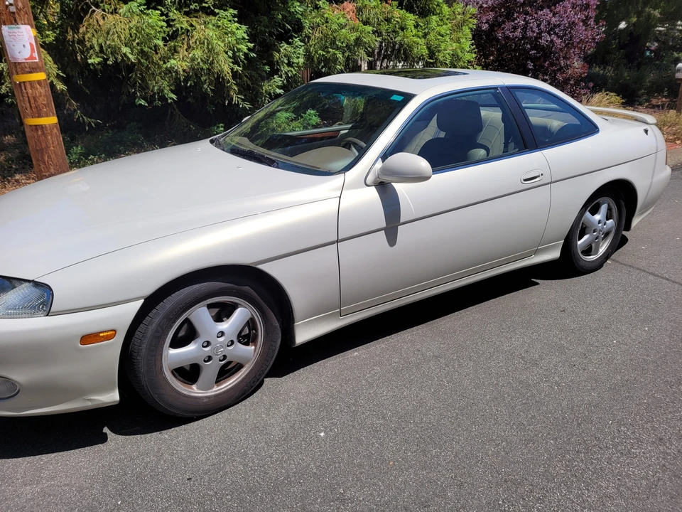 2000 Lexus SC400 - Image 28 of 31