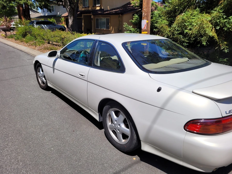 2000 Lexus SC400 - Image 27 of 31