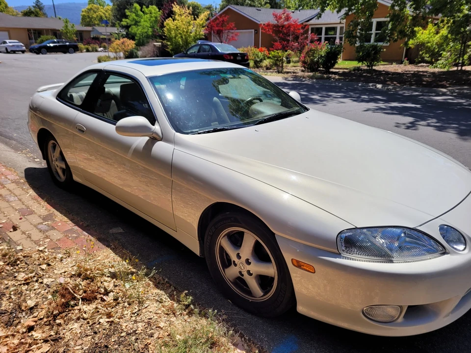 2000 Lexus SC400 - Image 23 of 31