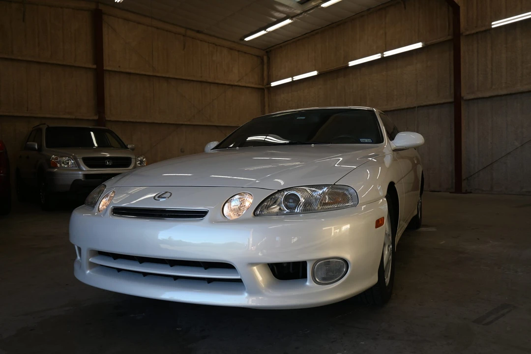2000 Lexus SC400 - Image 3 of 31