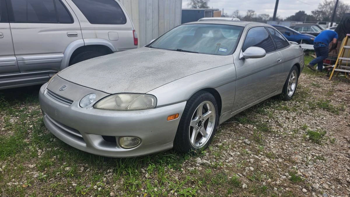 2000 Lexus SC - Image 5 of 11