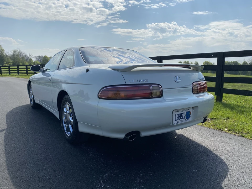 2000 Lexus SC400 - Image 5 of 31
