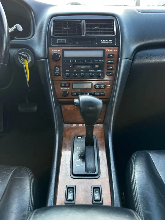 2000 Lexus ES 2nd Gen - Image 9 of 15