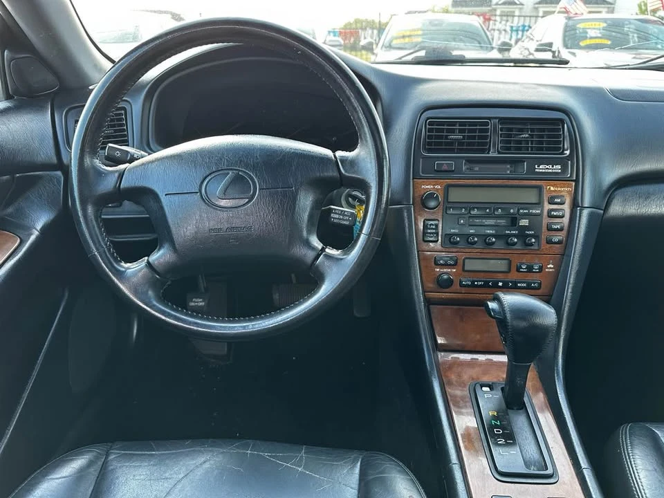 2000 Lexus ES 2nd Gen - Image 8 of 15