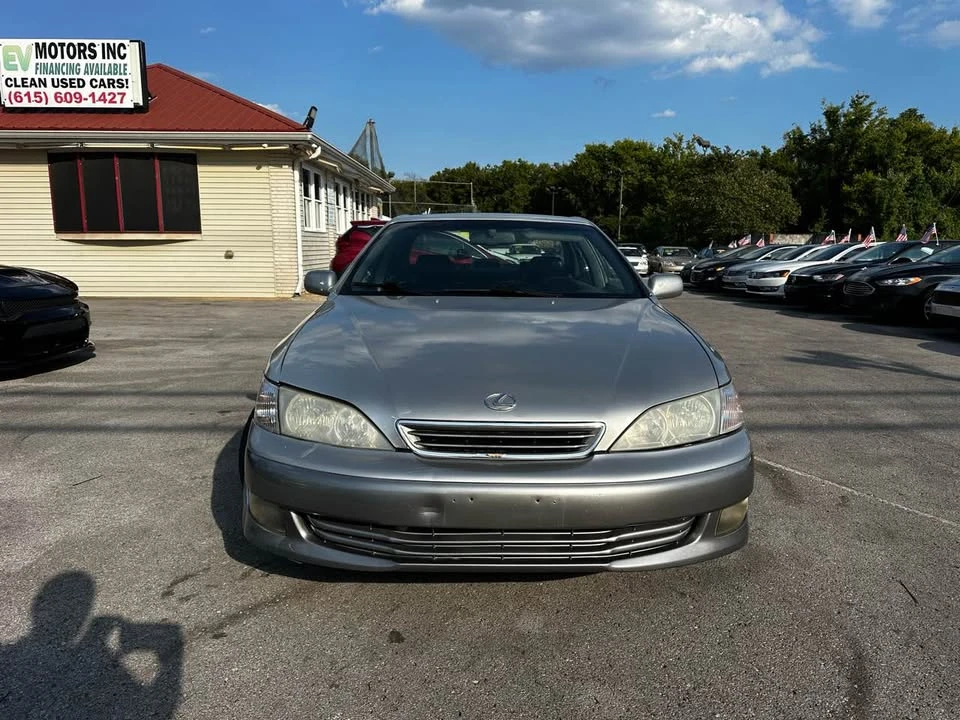 2000 Lexus ES 2nd Gen - Image 2 of 15